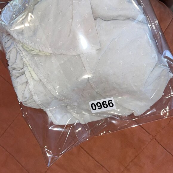 Urban Outfitters Cream Ruffle Smocked Romper ROMantic SmalL S WOMENS - Picture 10 of 10